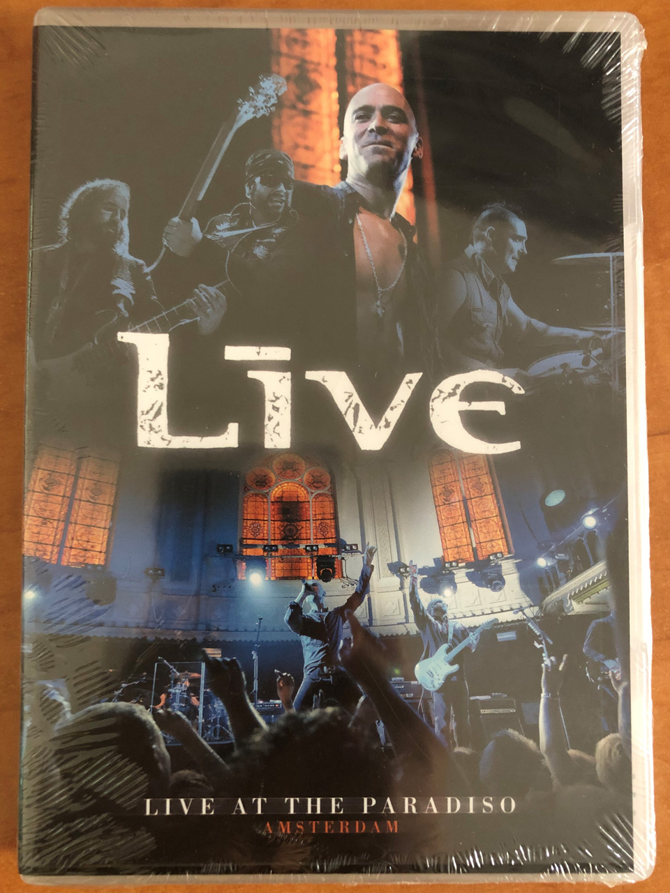 https://cdn10.bigcommerce.com/s-62bdpkt7pb/products/52468/images/266166/1_Live_Live_at_the_Paradiso_Amsterdam_Director_Robert_Paak_DVD_015707989893_1__84937.1676124440.1280.1280.JPG?c=2&_gl=1*12nnt85*_ga*MjAyOTE0ODY1OS4xNTkyNDY2ODc5*_ga_WS2VZYPC6G*MTY3NjExODMzOS4yODIwLjEuMTY3NjEyNDQzNS42MC4wLjA.