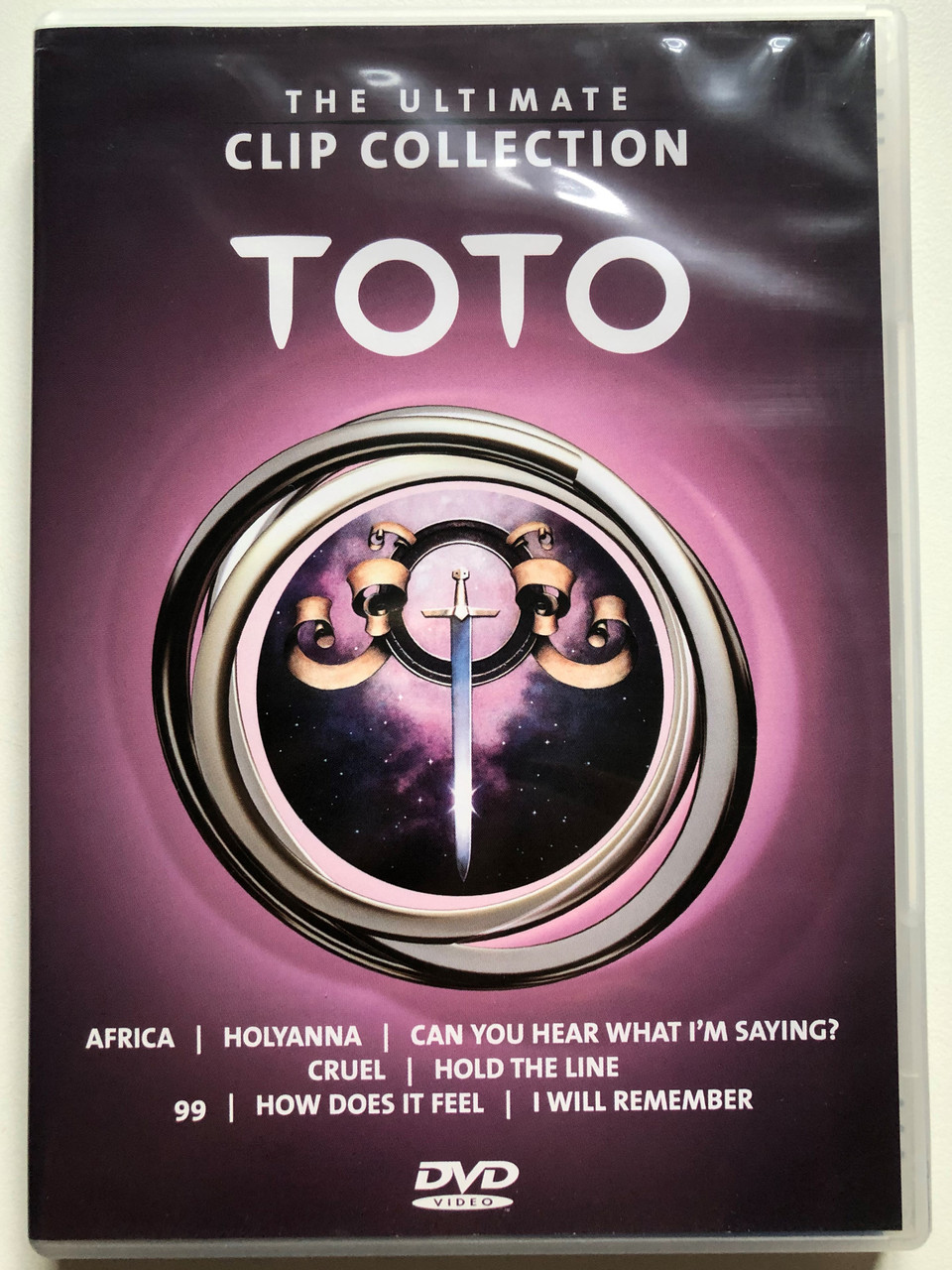 https://cdn10.bigcommerce.com/s-62bdpkt7pb/products/52552/images/266549/a_The_Ultimate_Clip_Collection_-_Toto_DVD_5099720215998_1__22967.1676385537.1280.1280.JPG?c=2&_gl=1*1a1d3x5*_ga*MjAyOTE0ODY1OS4xNTkyNDY2ODc5*_ga_WS2VZYPC6G*MTY3NjM4MTY3NC4yODQ3LjEuMTY3NjM4NTUxNC41My4wLjA.