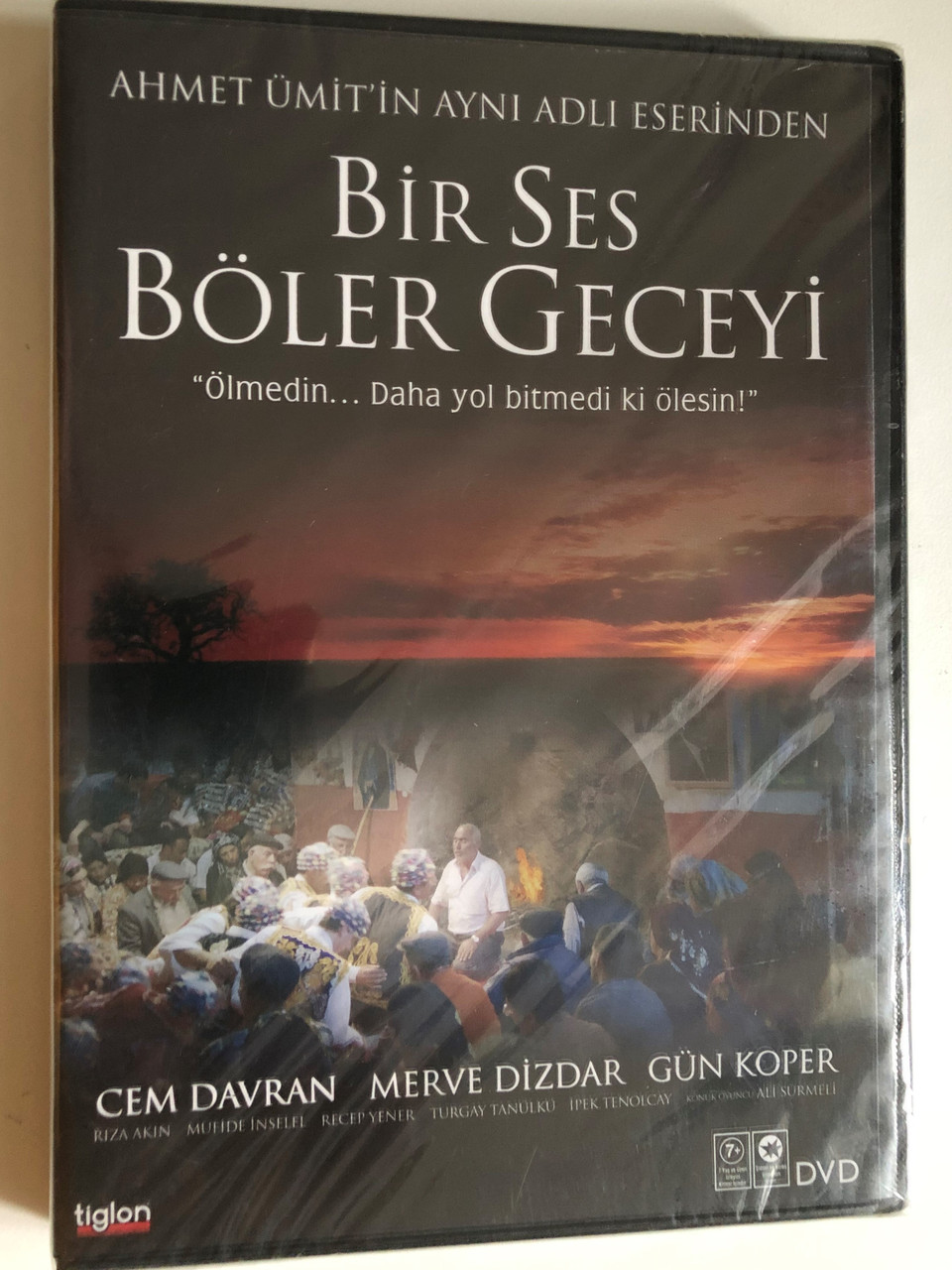 https://cdn10.bigcommerce.com/s-62bdpkt7pb/products/52822/images/267460/a_Bir_Ses_Boler_Geceyi_Cem_Davran_Merve_Dizdar_Turkish_Movie_DVD_Region_2_8697333613520__64703.1676999212.1280.1280.JPG?c=2&_gl=1*8i9ct0*_ga*MjAyOTE0ODY1OS4xNTkyNDY2ODc5*_ga_WS2VZYPC6G*MTY3Njk5MDM1NS4yODc4LjEuMTY3Njk5OTIxMC4zMi4wLjA.