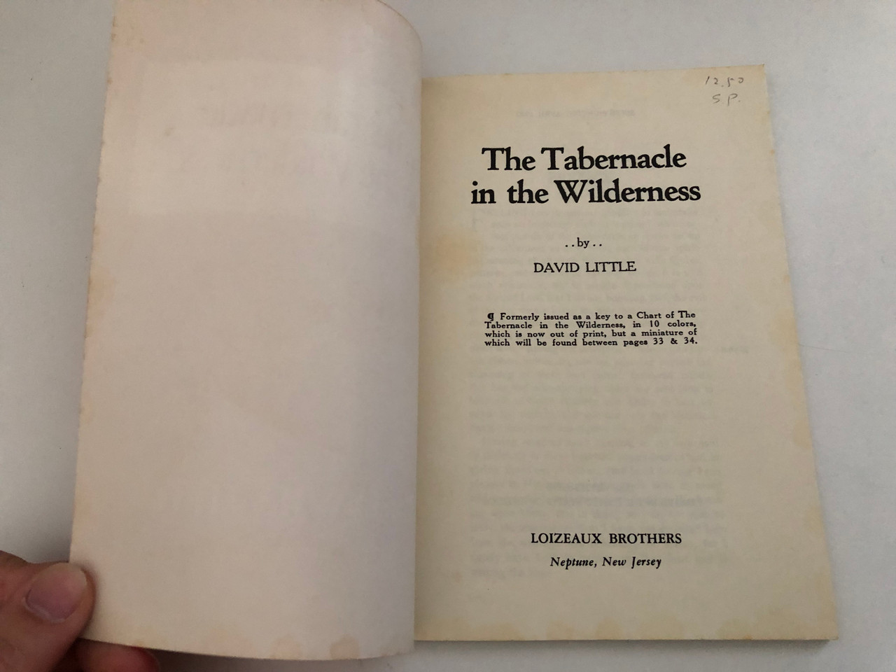 https://cdn10.bigcommerce.com/s-62bdpkt7pb/products/53518/images/271484/The_Tabernacle_in_the_Wilderness_by_David_Little_Loizeaux_Brothers_1982_Printed_in_United_States_of_America_872135211__79804.1680196594.1280.1280.JPG?c=2&_gl=1*pco74w*_ga*MzA5MjcwMDY5LjE2Nzk3NDk1MDE.*_ga_WS2VZYPC6G*MTY4MDE3NjQ4NS41LjEuMTY4MDE5NjYzNS4yOS4wLjA.