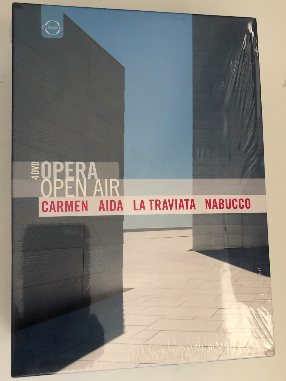 https://cdn10.bigcommerce.com/s-62bdpkt7pb/products/55173/images/277201/Open_Air_Opera_Carmen_-_Aida_-_La_Traviata_-_Nabucco_4_DVD_Set_Festival_St._Margarethen_Giuseppe_Verdi_Directed_for_stage_by_Robert_Herzl_Gianfranco_Bosio_DVD_8802425820___46759.1687240046.1280.1280.JPG?c=2