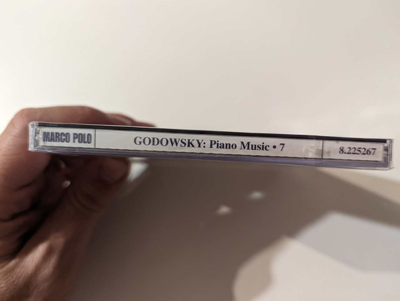 https://cdn10.bigcommerce.com/s-62bdpkt7pb/products/56248/images/282770/Leopold_Godowsky_Transcriptions_of_Bach_Cello_Suites_Nos._2_3_and_5_-_Konstantin_Scherbakov_piano_Marco_Polo_Audio_CD_2006_8_3__49478.1689060308.1280.1280.jpg?c=2&_gl=1*f8eu3*_ga*MjA2NTIxMjE2MC4xNTkwNTEyNTMy*_ga_WS2VZYPC6G*MTY4OTA0OTcyMi45ODIuMS4xNjg5MDYwNjI3LjYwLjAuMA..