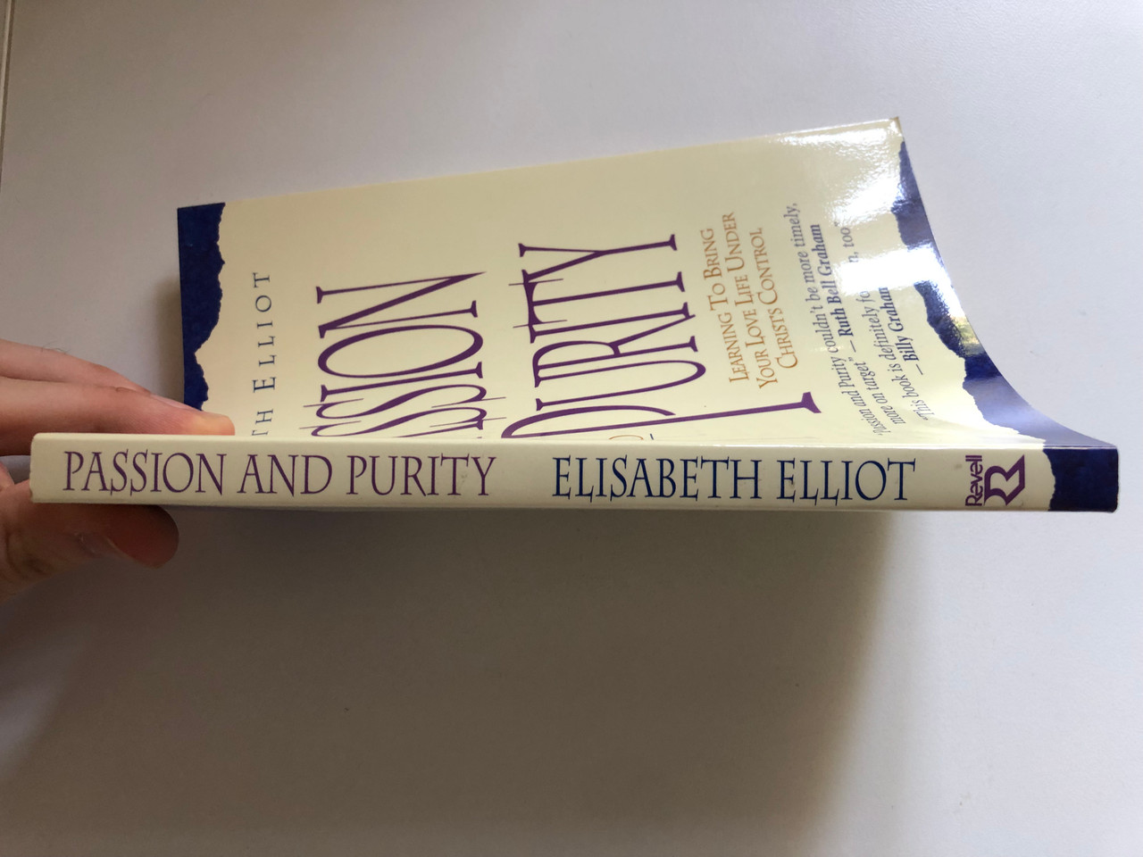Passion_and_Purity_by_Elisabeth_Elliot_LEARNING_TO_BRING_YOUR_LOVE_LIFE_UNDER_CHRISTS_CONTROL_Singleness_or_marriage_-_What_men_look_for_in_a_woman_-_The_mans_and_woma_3__20979.1691238212.1280.1280.JPG (1280×960)