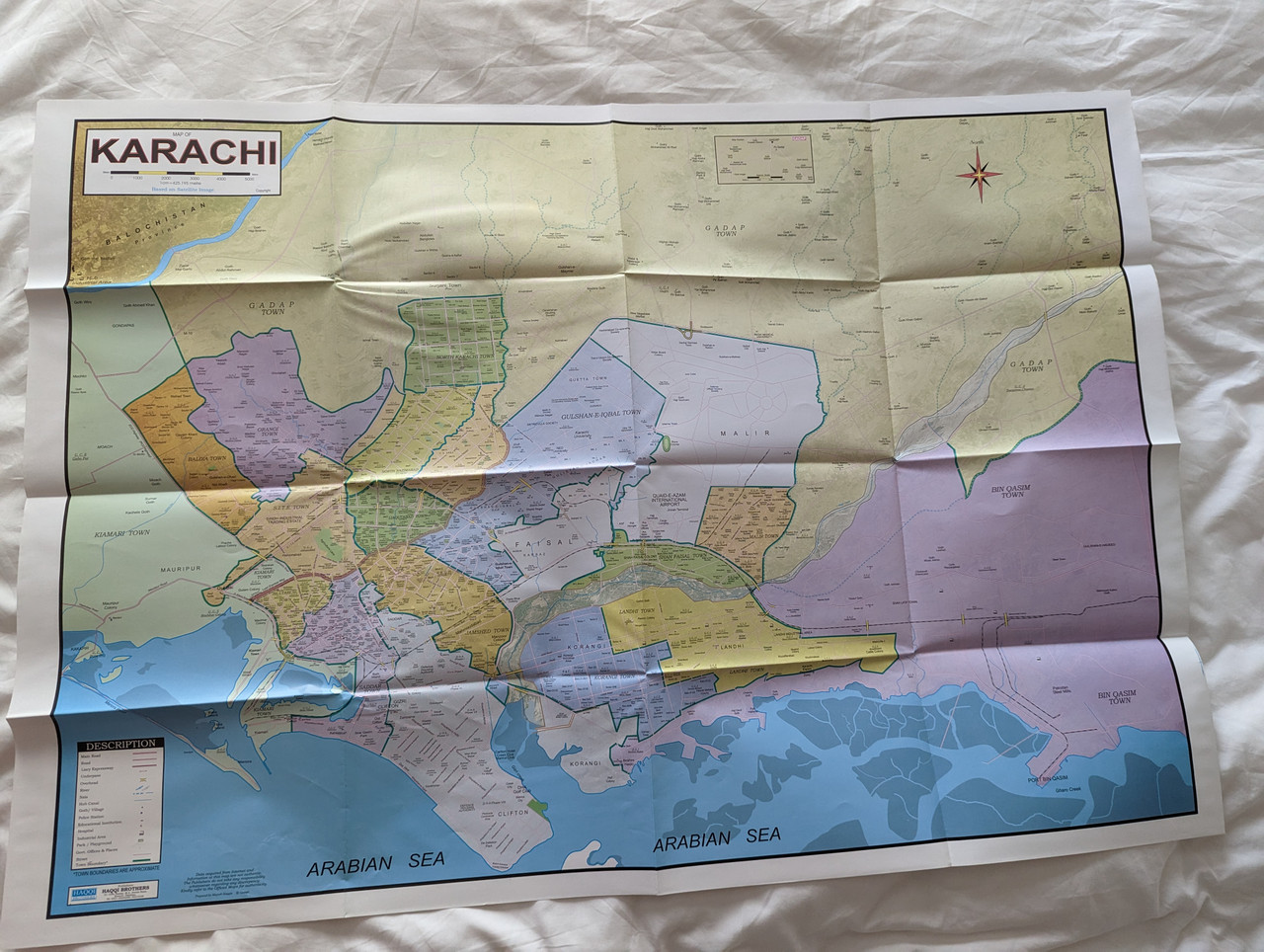 https://cdn10.bigcommerce.com/s-62bdpkt7pb/products/57445/images/290851/x_Map_Of_Karachi_City_Pakistan_Based_on_Satellite_Image_HAQQI_BROTHERS_3__70242.1691259975.1280.1280.jpg?c=2&_gl=1*oxess3*_ga*MjAyOTE0ODY1OS4xNTkyNDY2ODc5*_ga_WS2VZYPC6G*MTY5MTI1NTMxNS4zNTk0LjEuMTY5MTI1OTk5Ni40Ny4wLjA.