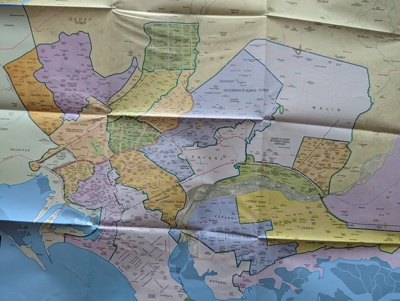 https://cdn10.bigcommerce.com/s-62bdpkt7pb/products/57445/images/290856/x_Map_Of_Karachi_City_Pakistan_Based_on_Satellite_Image_HAQQI_BROTHERS_8__71592.1691259980.1280.1280.jpg?c=2&_gl=1*oxess3*_ga*MjAyOTE0ODY1OS4xNTkyNDY2ODc5*_ga_WS2VZYPC6G*MTY5MTI1NTMxNS4zNTk0LjEuMTY5MTI1OTk5Ni40Ny4wLjA.