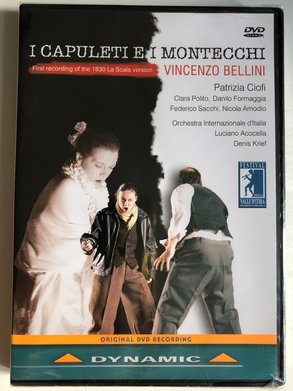 Bellini_I_Capuleti_E_I_Montecchi_Drama_in_two_acts_-_Libretto_by_Felice_Romani_International_Orchestra_of_Italy_Conductor_Luciano_Acocella_Bratislava_Chamber_Chorus_Chorus_Ma___03488.1691637485.1280.1280.JPG (960×1280)