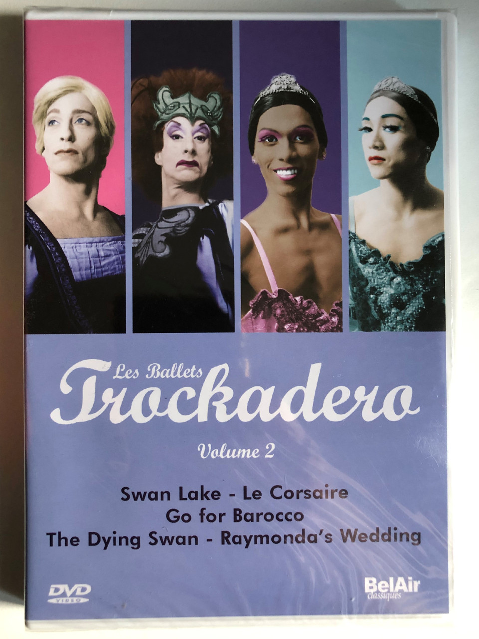 Les_Ballets_Trockadero_Vol._2_Czech_Philharmonic_Chamber_Orchestra_Conducted_by_Pierre-Michel_Durand_Recorded_at_the_Maison_de_la_Danse_Lyon_DVD_2__77465.1691730915.1280.1280.JPG (960×1280)