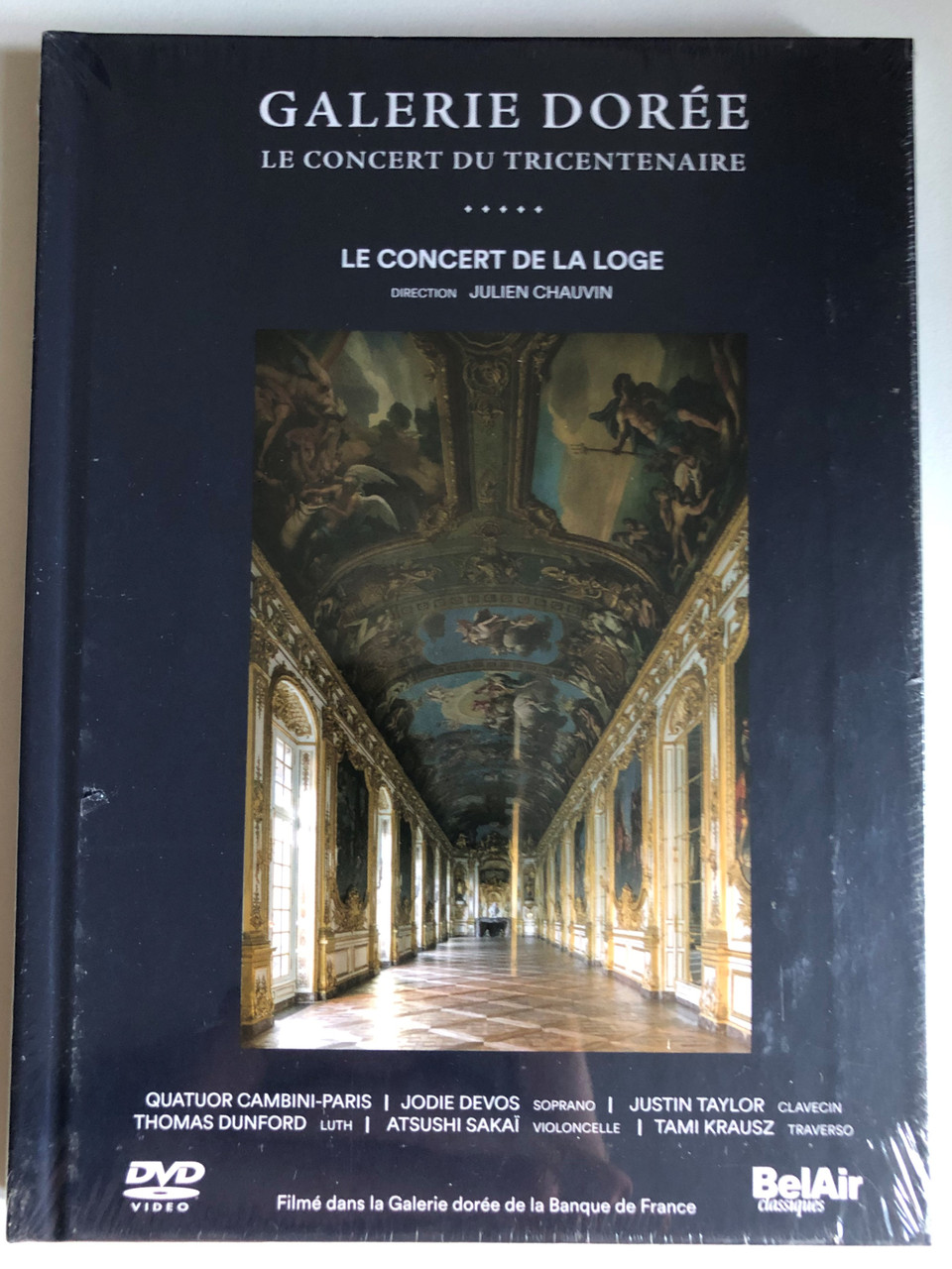 GOLDEN_GALLERY_THE_TRICENTENARY_CONCERT_Le_Concert_du_tricentenaire_Le_Concert_de_la_Loge_Quatuor_Cambini-Paris_Violin_and_musical_direction_Julien_Chauvin_Filmed_in_Hig___08987.1691754795.1280.1280.JPG (960×1280)