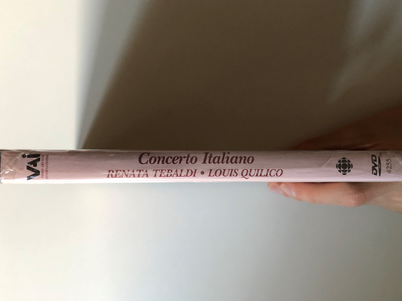 Renata_Tebaldi_and_Louis_Quilico_Concerto_Italiano_Ernesto_Barbini_CBC_Festival_Orchestra_Ernesto_Barbini_conductor_Packaging_and_Design_2004_Video_Artists_International_1__19245.1691755732.1280.1280.JPG (1280×960)