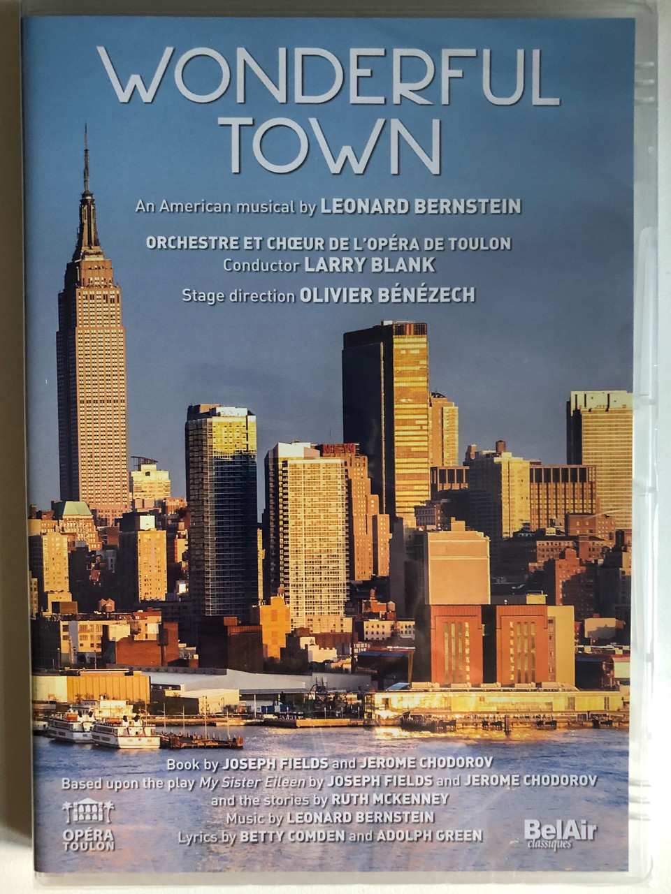 Bernstein_Wonderful_Town_An_American_musical_by_LEONARD_BERNSTEIN_created_in_Broadway_Winter_Garden_Theatre_TOULON_OPERA_ORCHESTRA_AND_CHORUS_Conductor_LARRY_BLANK_An_Opra___23945.1691808619.1280.1280.JPG (960×1280)