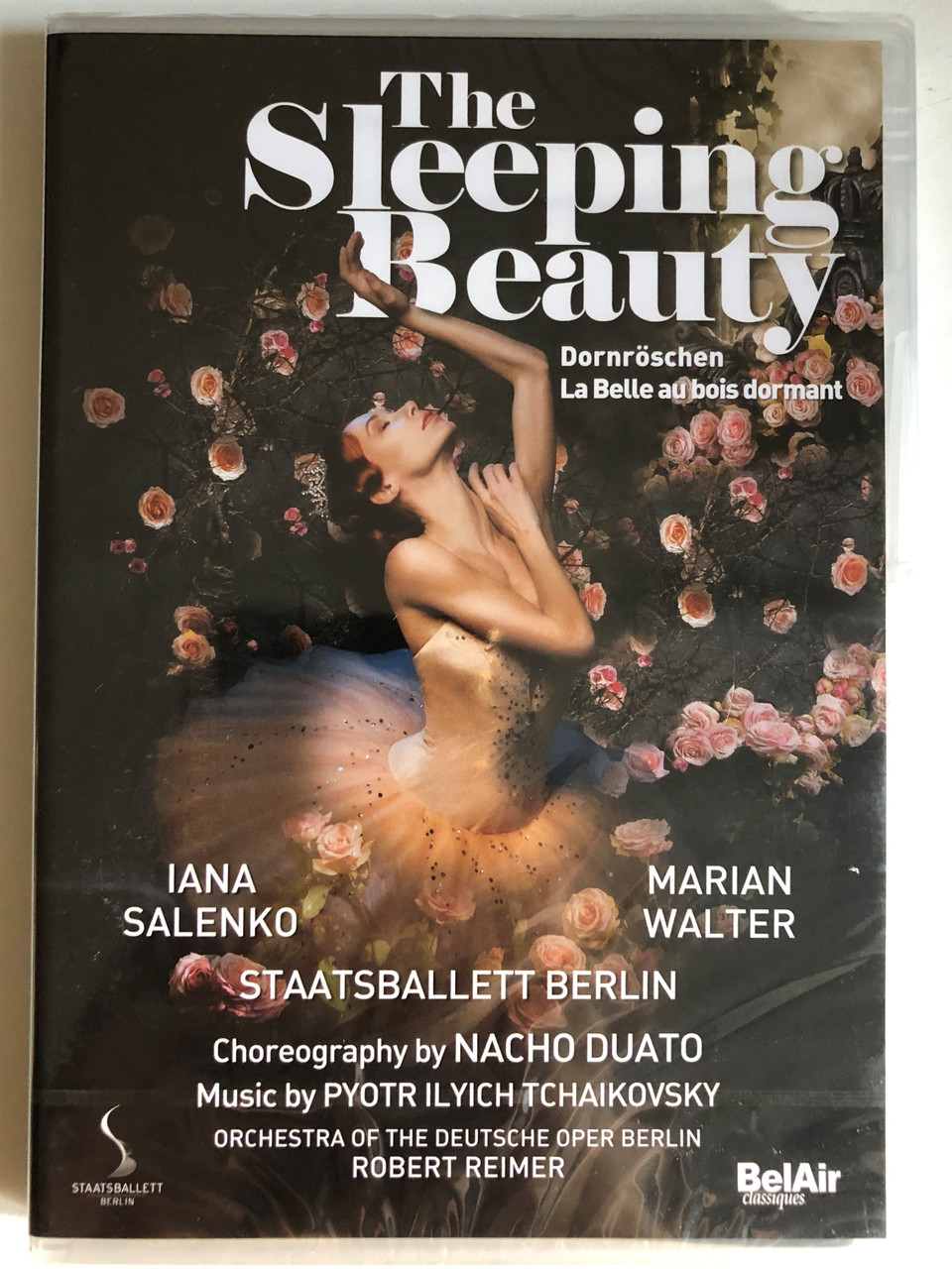 Tchaikovsky_The_Sleeping_Beauty_Ballet_in_three_acts_with_a_prologue_Libretto_by_NACHO_DUATO_SOLOISTS_AND_CORPS_DE_BALLET_OF_THE_STAATSBALLET_BERLIN_ORCHESTRA_OF_THE_DEUTSCH___52739.1691837828.1280.1280.JPG (960×1280)