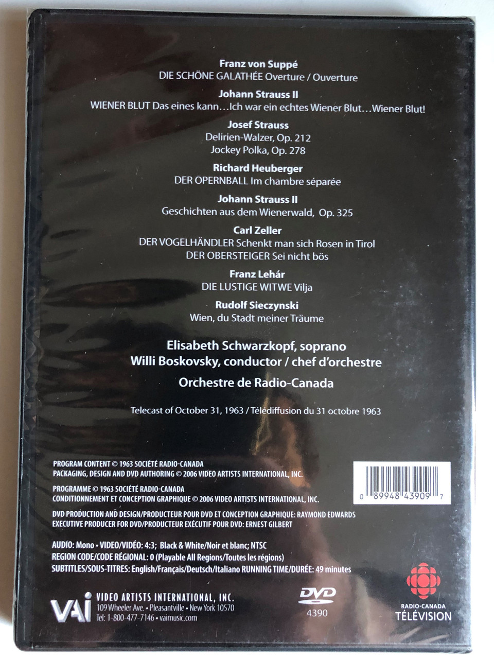 Elisabeth_Schwarzkopf_-_A_Viennese_Evening_with_Willi_Boskovsky_Elisabeth_Schwarzkopf_soprano_Willi_Boskovsky_conductor-chef_dorchestre_Radio-Canada_Orchestra_Telecast_of_3__11216.1691851011.1280.1280.JPG (960×1280)