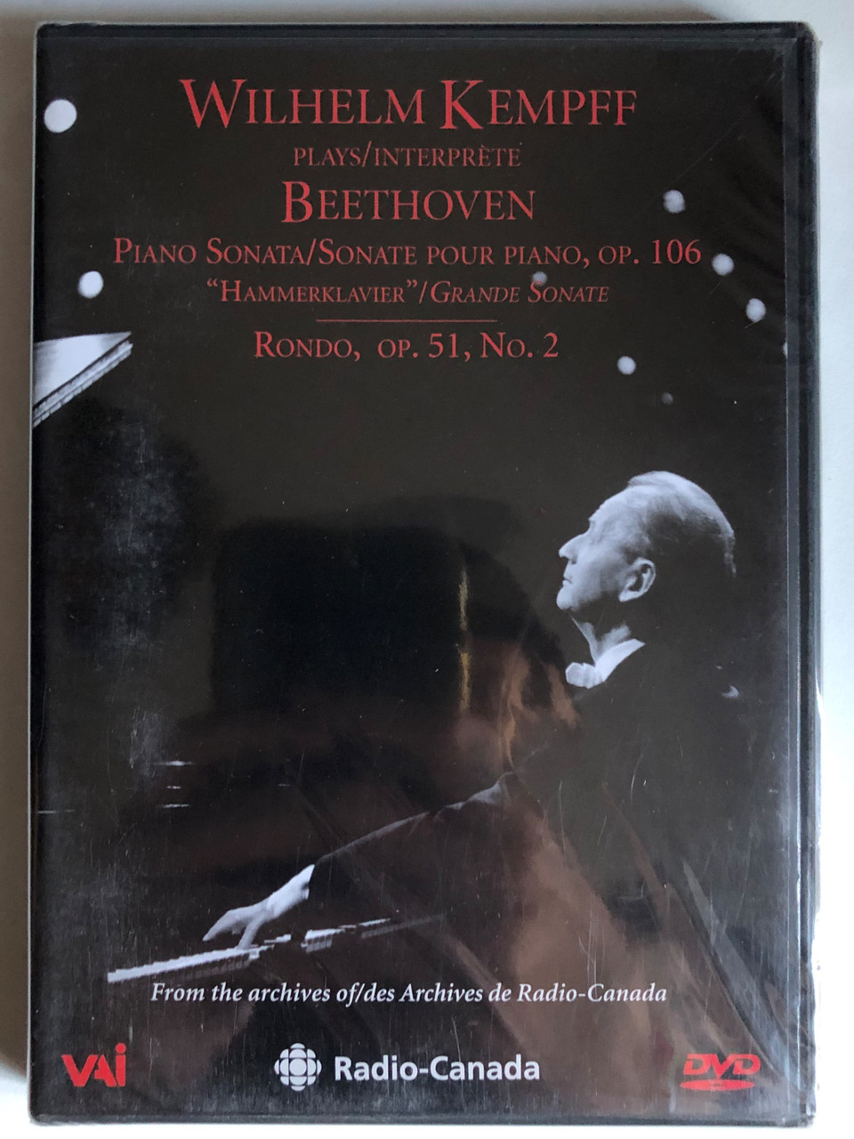 Wilhelm_Kempff_Plays_Beethoven_Hammerklavier_Piano_Sonata_Op._106Rondo_Op._51_No._2_Wilhelm_Kempff_discusses_the_Hammerklavier_sonata_Wilhelm_Kempff_parle_de_la_Grande_Sonat___38123.1691925994.1280.1280.JPG (960×1280)