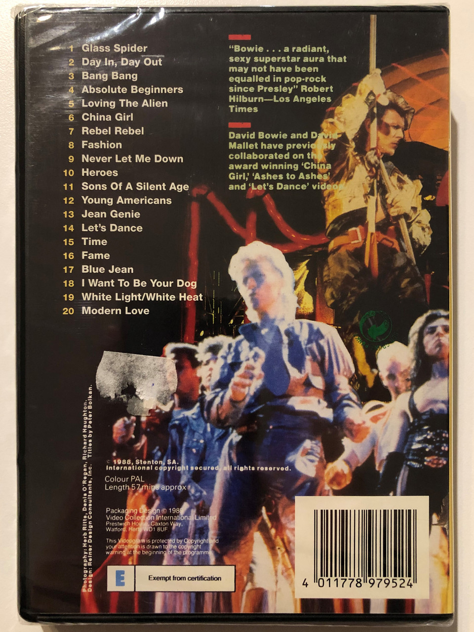 David_Bowie_-_Glass_Spider_Video_Collection_International_Limited_Packaging_Design_1988_Design_Reiner_Design_Consultants_Inc._Titles_by_Peter_Bolkan_Photography_Herb_Ritts_3__05873.1692095921.1280.1280.JPG (960×1280)