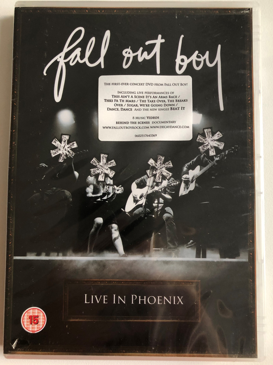 Fall_Out_Boy_Live_In_Phoenix_First_live_album_by_American_rock_band_Fall_Out_Boy_BEHIND-THE-SCENES_FOOTAGE_DIRECTED_BY_JONATHAN_BESWICK_MIXED_AND_CO-PRODUCED_BY_KYLE_CHIRNSI___94342.1692160325.1280.1280.JPG (960×1280)