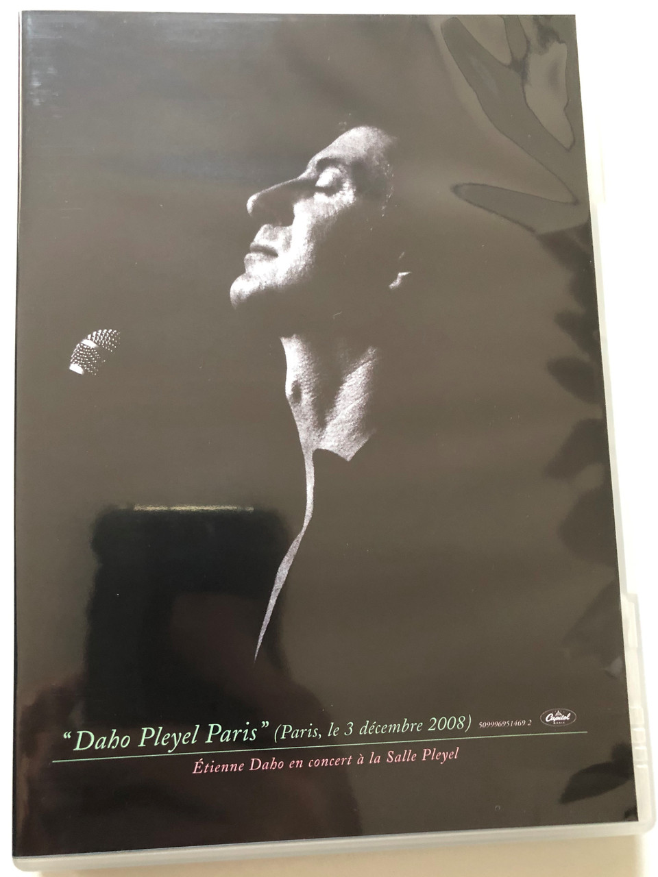 tienne_Daho_Daho_Pleyel_Paris_Etienne_Daho_en_Concert_La_Pleyel_Le_3_Dcembre_2008_Directed_by_Fabien_Raymond_mixed_by_Mako_DVD_3__35965.1692179839.1280.1280.JPG (960×1280)