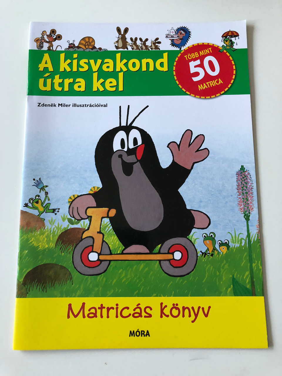 A kisvakond útra kel (The little mole goes on the road) by Zdeněk Miler /  Több mint