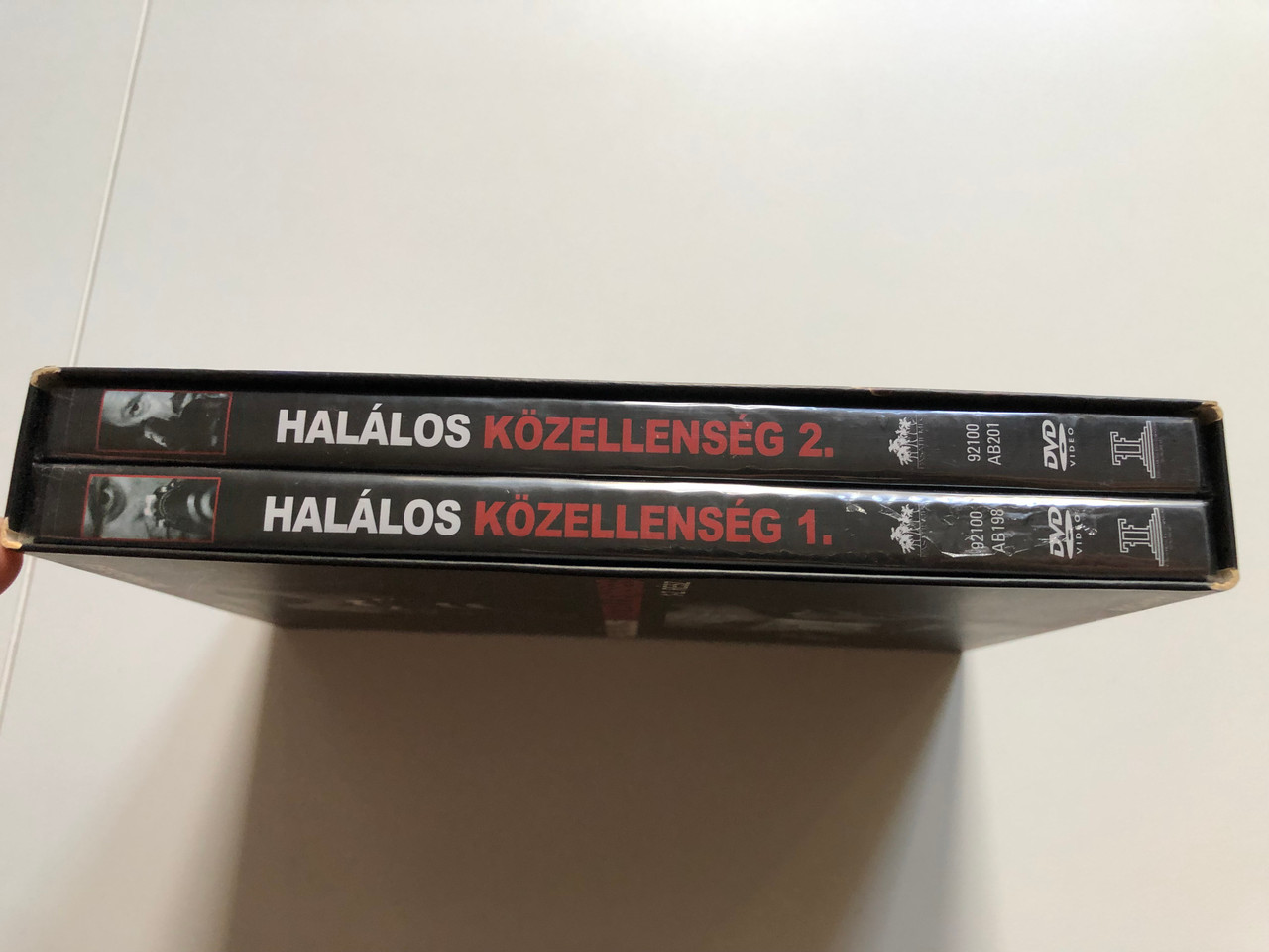 HALLOS_KZELLENSG_1-2._RSZ_DEADLY_PROXIMITY_1-2._PART_2_DVD_Set_VINCENT_CASSEL_GRARD_DEPARDIEU_Amerikai-Francia_krimi_2008_StudioProducer_Ablo_DVD_6__72870.1693888763.1280.1280.JPG (1280×960)
