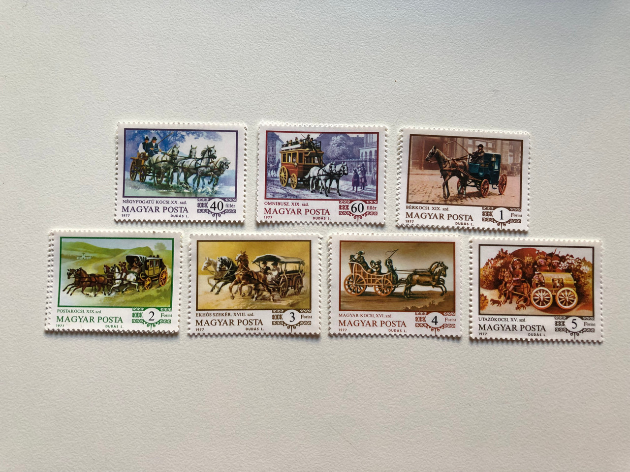 MAGYAR_POSTA_-_HUNGARIAN_POST_Past_Centuries_Views_Stamps_Set_5_stampshun005_2__71147.1695190449.1280.1280.JPG (1280×960)