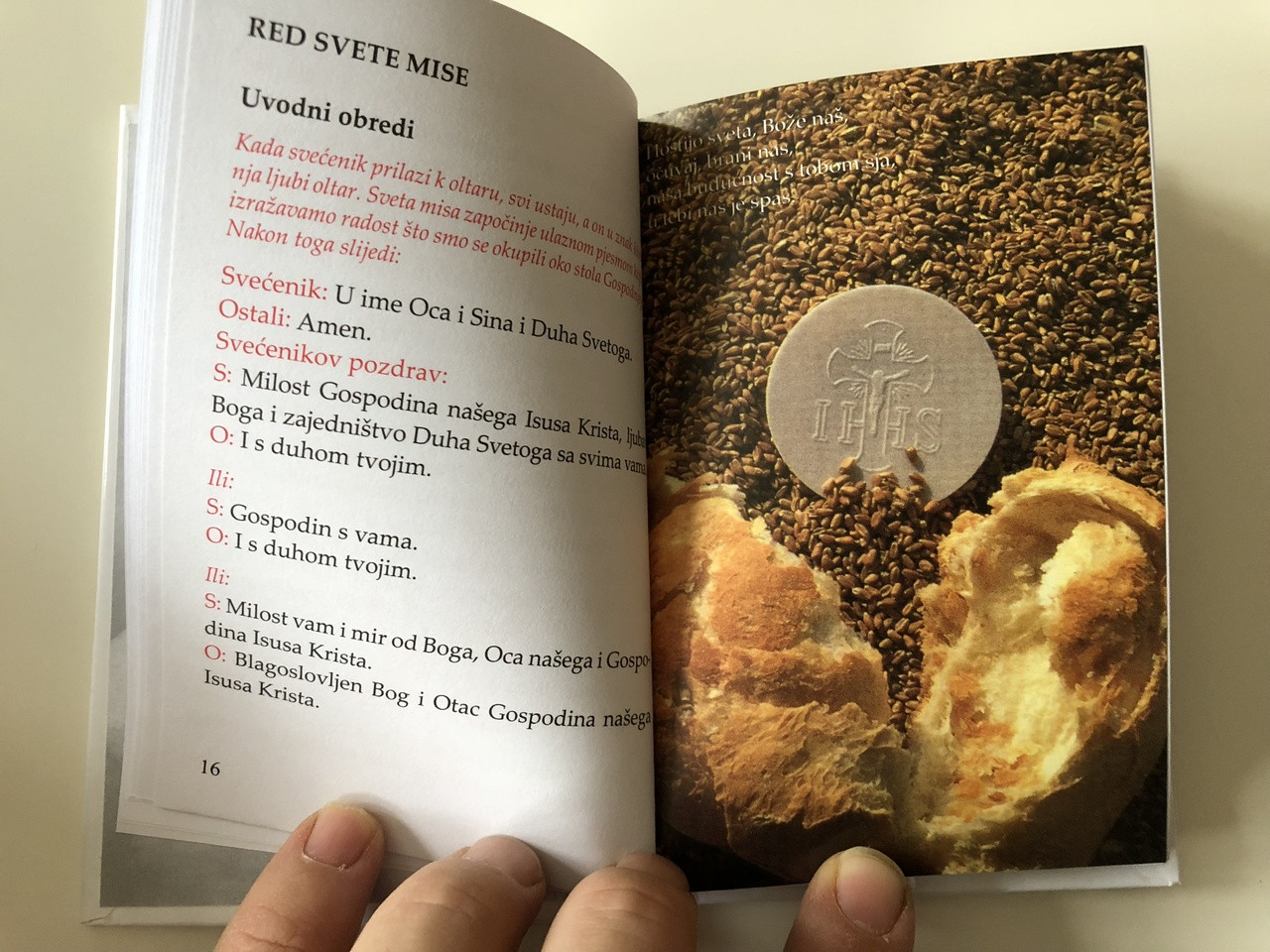 Croatian My Little Prayer Book White Hardcover 11th Amended Edition Catholic Prayer Book For Children Moj Mali Molitvenik 11 Popravljeno Izdanje Za Djecu Osnovnoskolsog Uzrasta Bibleinmylanguage