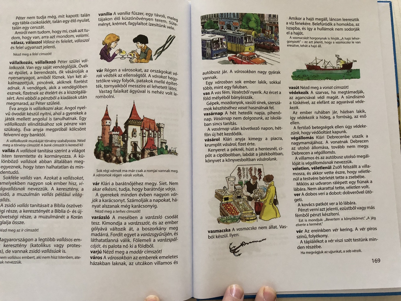Ablak - Zsiráf / Classic Hungarian Picture Dictionary For Children 42th  Edition - bibleinmylanguage