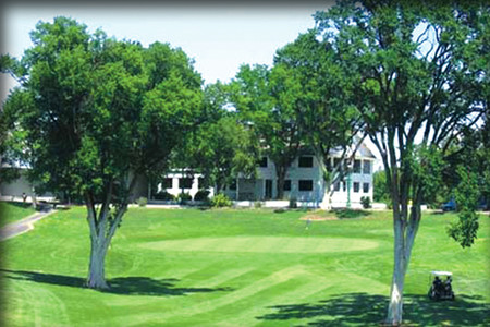With over 300 days of sunshine a year, players enjoy basically year-round play on the Quail Dunes Golf Course. The Quail Dunes Course is a beautiful 18-hole, par 72 course, with yardage ranging from 5,300 to 6,600 yards and four different tee boxes to accommodate all levels of golfers. Built on 165 acres of land, there are 57 acres of native area throughout the course. Wildlife habitat in this area is home to eagles, hawks, deer, quail, pheasant and coyotes, as well as many others. The Quail Dunes Golf Course was designated as an Audubon Wildlife Sanctuary in 1994.