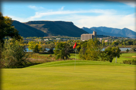 The par-71 course in Golden, Colorado was opened back in 1961. It was designed by J. Press Maxwell, ASGCA, and measures nearly 6300 yards. Applewood is a target-oriented Denver golf course that requires strategic thinking and often makes you keep the driver in the bag. Featuring slight elevation changes, water hazards and a mix of local wildlife, our course is one you'll want to play time after time. Applewood is a great course for all abilities. 