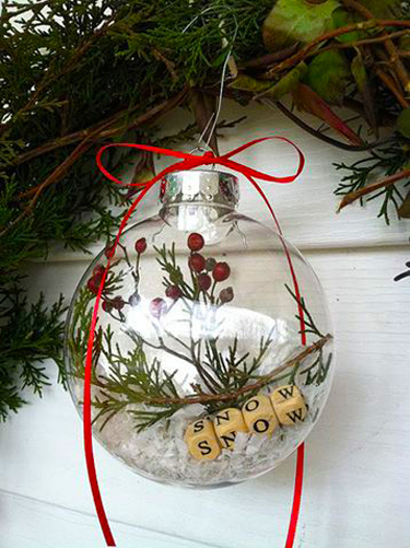 glass-memory-ball-bauble-christmas-decoration-gift-personal.jpg