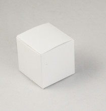 white box 8*8*8cm