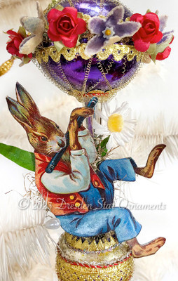 Dancing Rabbit Playing Clarinet on Purple & Gold Double Balloon with Flower Garland