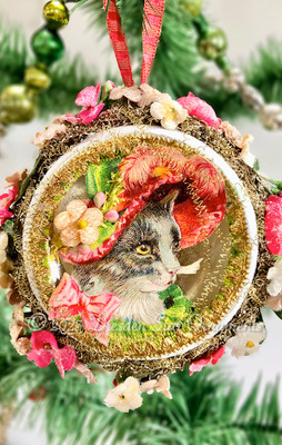 Lady Cat with Bonnet in Large Frosty Silver Indent Ornament Rimmed with Flowers