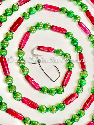 Christmassy Vintage Multicolored Glass Bead Garland in Red, Green - 6 ft Length