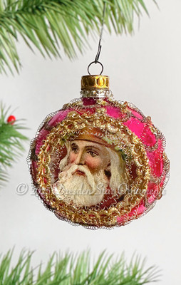 Handsome Santa in Magenta Indent with Scallops and Glittered Stars