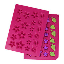 Heartfelt Creations Shaping Mold 3d Purr-fect Posies