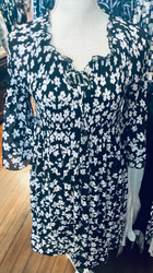 Dress, Long Sleeve Scoop Neck Black White Lined