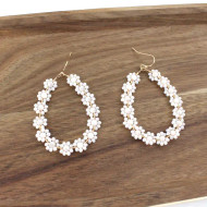 Earrings, Glass Beaded Flower Daisy Natural