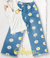 Jeans, Daisy Embroidered Soft Elastic Back 4 Pocket