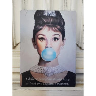 Magnet Audrey Hepburn Breakfast At Tiffany’s Bubblegum Bubble