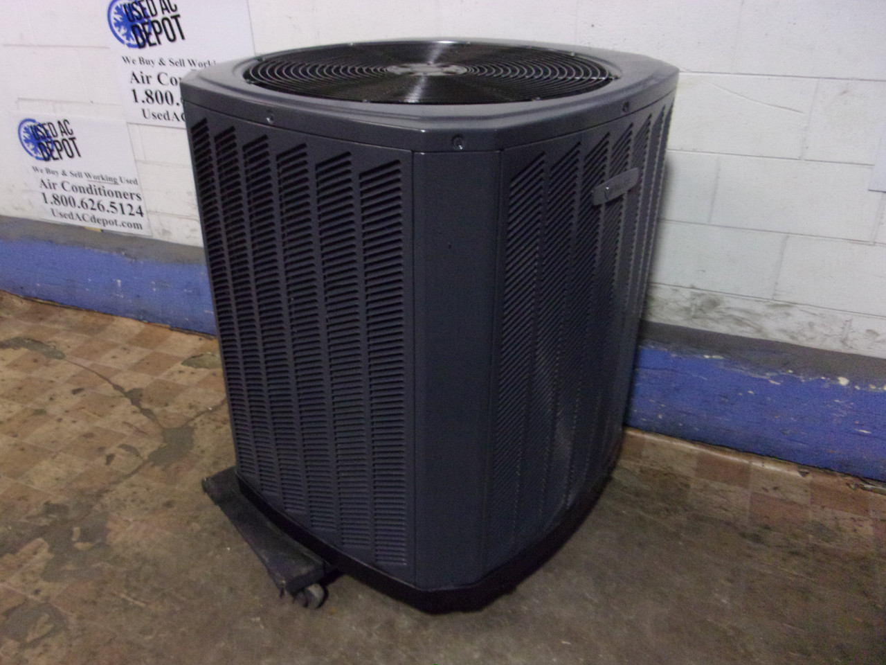 TRANE Used Central Air Conditioner Condenser 4TTB6042A1000AA ACC-14874 