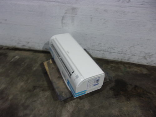 Scratch & Dent 9000 BTU Mini Split Evaporator Unit MITSUBISHI Model MSZ-GS09NA-U1 ACC-22178
