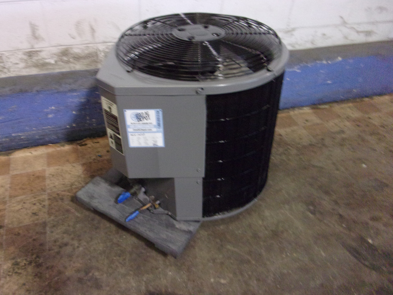 Shop Payne Used Central Ac Condenser Pa10ja030 G Acc 14323