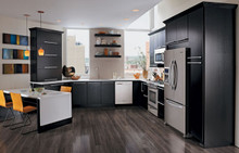 Kraftmaid Kitchen Cabinets -  Slab - Veneer (AB4O) Quartersawn Oak in Onyx