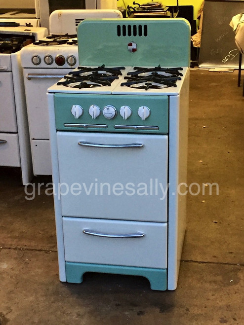 Ready for your apartment, guest house or cabin.

Fully Restored Vintage 1948 Wedgewood 22" Apartment Style Stove - Mint & Bisque. This stove is absolutely gorgeous. This is a 'frame-up' restoration. All new insulation, all exterior panels are new porcelain enamel, burners and grates have new black porcelain enamel, new chrome, fully re-conditioned original knobs, brass burner valves have been re-built, original Robertshaw model BJ thermostat has been re-built (one year warranty applies). Currently set up for natural gas (NG), could easily be converted for propane use.

Freight shipping is available at additional charge - local pick-up or delivery available. Please call or drop a note with any questions.
