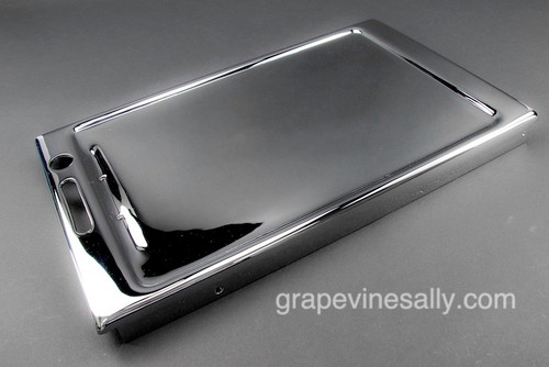 NEW CHROMED original vintage 1940's, 1950's Wedgewood gas stove cooking griddle. Temperature gauge is not included.

MEASUREMENTS: 20-1/2" x 12-3/8" (from the rear) 

All of our new chromed parts are Triple Plated (copper, nickel, chrome)