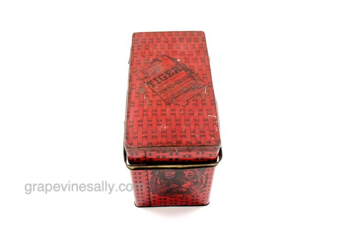 tiger cigarette brand Vintage TIGER Chewing Tobacco Lunch Tin