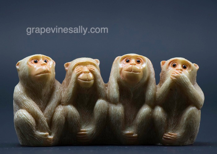 BEE Folk Art Paper Weight