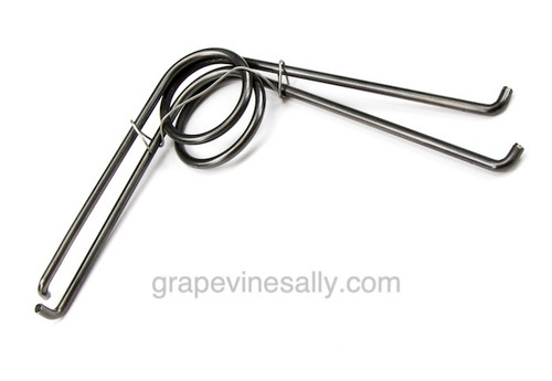 NOS - 1 Set of L&R Door Springs - 1930's Magic Chef, Quick Meal, American Stove Co., Vintage Gas Stove Door Springs. 

MEASUREMENTS:

Long arm: 5-3/4" (from end to end of round coil)

Short arm: 4-7/8" (from end to end of round coil)

Outside diameter of coil: 1-3/4"

