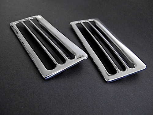 SAVE ON TWO!
 Original Vintage OKeefe & Merritt NEW CHROME stove top vent set. These are the OK&M style vents with the thicker metal fins. Fits the vintage 1940's - 1950's O'Keefe & Merritt stoves.

MEASUREMENTS: Width 6-1/8"  /  Depth 2-1/2"