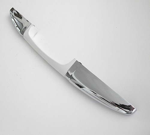 Original Vintage O'Keefe & Merritt Gas Stove 15" Oven Door & Drawer Handle with New Chromed End Caps. The white plastic/bakelite is bright white and shiny, it has been re-conditioned - this handle is in very nice condition. We have had the end caps re-chromed. New attaching screws included.

Fits the vintage 1940's - 1950's O'Keefe & Merritt Gas Stove.

MEASUREMENTS: Overall Length - 15.0" / Screw Mounting Holes - 6.0" (on center)

All of our new chromed parts are 'Triple Plated' (copper, nickel, chrome)

 