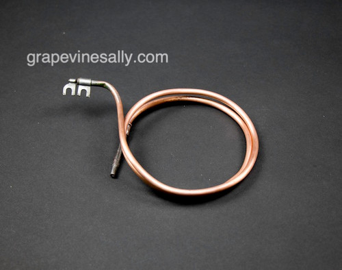 Vintage Gas Stove USED General Controls MR-2  Dual Terminal Thermocouple. This is the thick heavy thermocouple used by the General Controls safety valves found on the smaller O'Keefe & Merritt, Wedgewood, Gaffers & Sattler, Occidental and other vintage stoves from the early mid-40's. This is an original used part. It has been tested and works fine. 

OVERALL LENGTH:  30"
